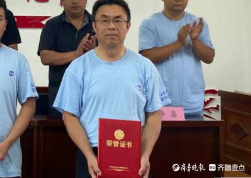壹粉趙興軍：愛通過情報站分享生活，家人每晚都會追問
